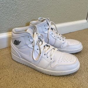 Nike Jordan 1 Mid White Woman